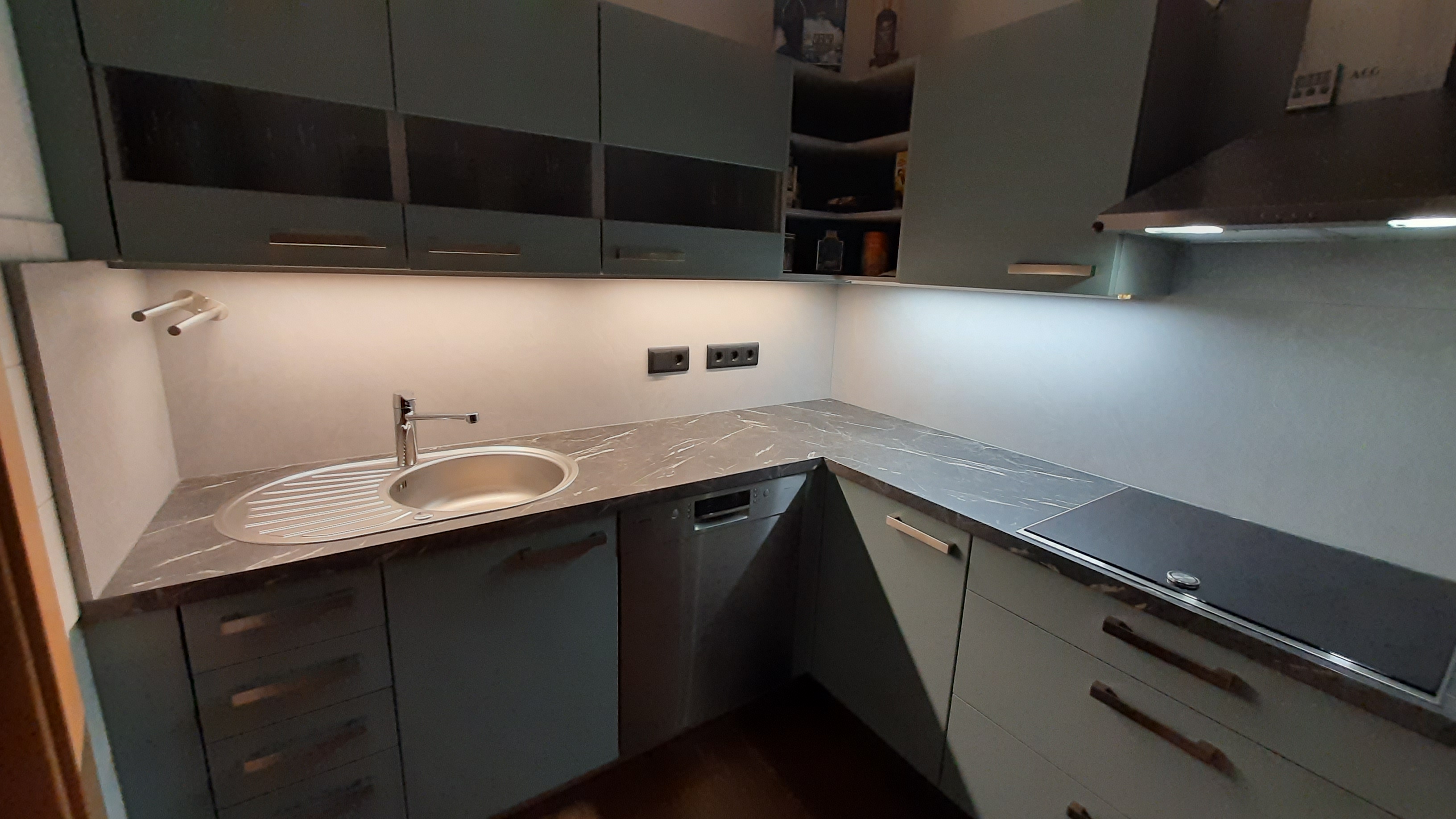 3. Unterschrank Beleuchtung